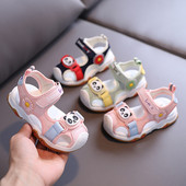 Model nou de sandale pentru copii cu aplicatie si sticker