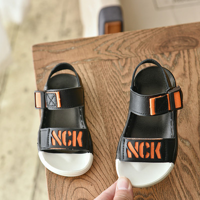 Sandale pentru copii cu inscripție verde și negru
