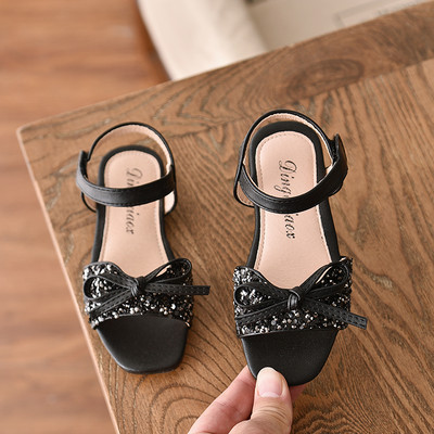 Model nou de sandale pentru copii cu panglica si efect stralucitor