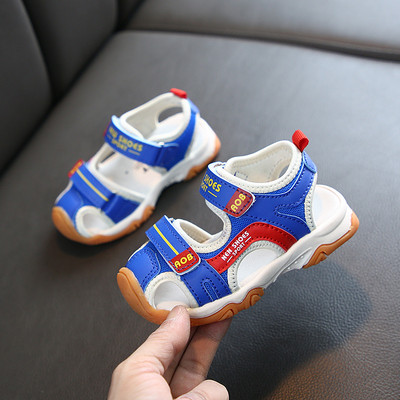 Sandale pentru copii cu autocolante in trei culori potrivite pentru fete