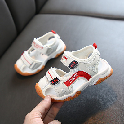 Sandale pentru copii cu autocolante in trei culori potrivite pentru fete