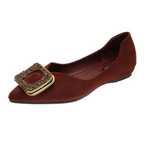 Pantofi ascuțiți de damă actuali - mai multe modele