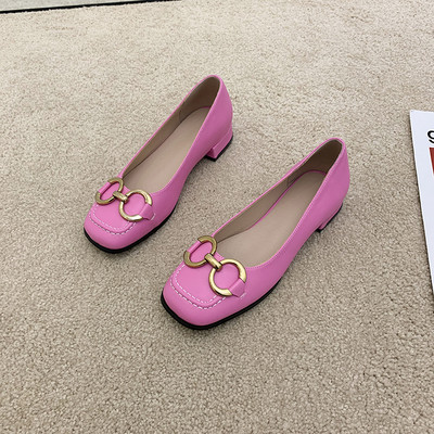 Γυναικεία casual παπούτσια από οικολογικό δέρμα με μεταλλικό στοιχείο