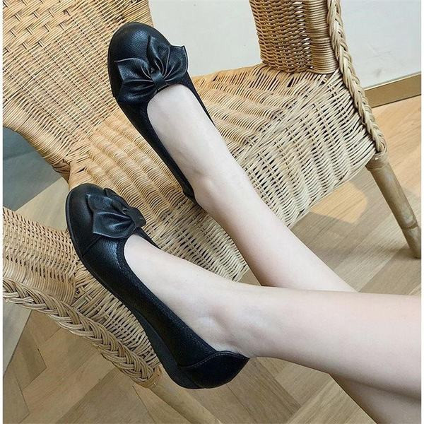 Laisvalaikio odiniai trijų spalvų batai lygiais padais