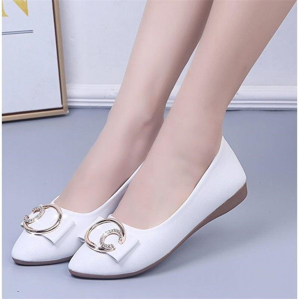 Pantofi casual dama din piele cu decor metalic