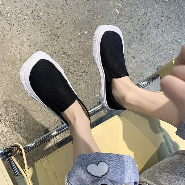 Pantofi casual cu talpa plate si animal print