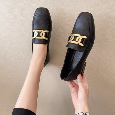 Pantofi rotunzi casual cu decor metalic