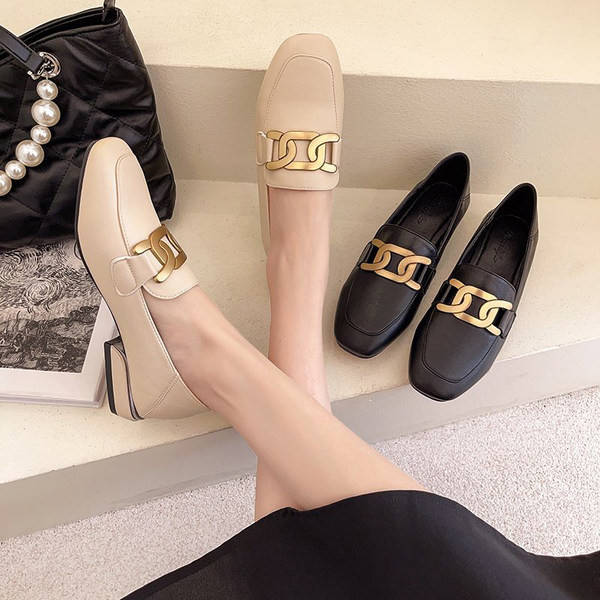 Pantofi rotunzi casual cu decor metalic