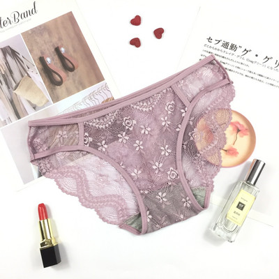 Κομψό γυναικείο μπικίνι από δαντέλα