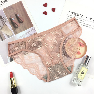 Κομψό γυναικείο μπικίνι από δαντέλα