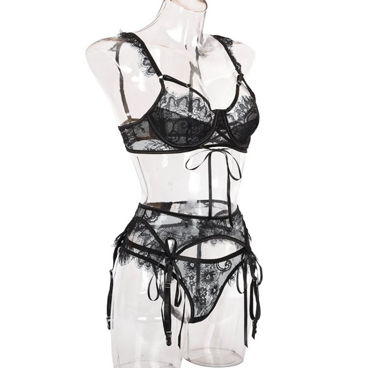 Γυναικείο γυναικείο σετ από δύο μέρη με δαντέλα