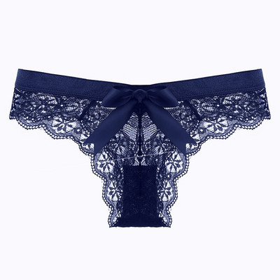 Μοντέρνα μπικίνι από δαντέλα με κορδέλα