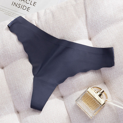 Actualul model de bikini dama simplu