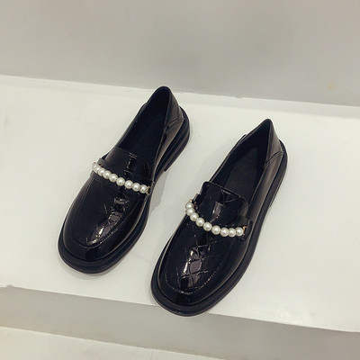 Pantofi casual dama cu talpa plate si perle - in doua modele