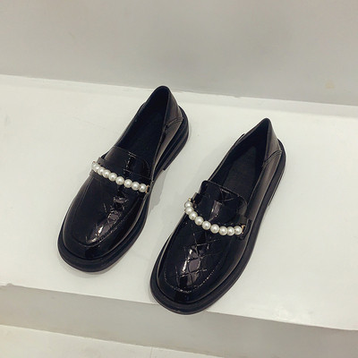 Pantofi casual dama cu talpa plate si perle - in doua modele