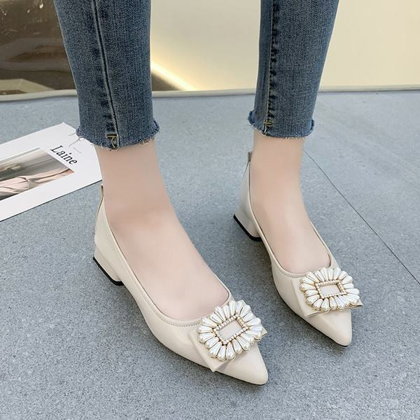 Pantofi dama din piele lacuita cu model cu catarama