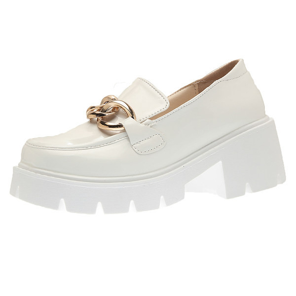 Model nou de pantofi casual dama cu talpa aspra si decor metalic