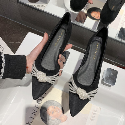 Pantofi de dama ascutit cu decor sidefat - talpa plata