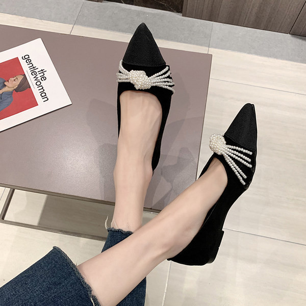 Pantofi de dama ascutit cu decor sidefat - talpa plata