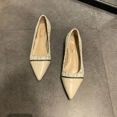 Pantofi dama cu talpa plate - model ascutit