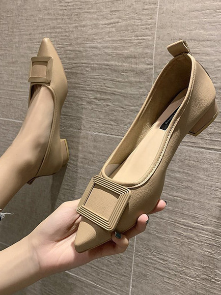 Pantofi zilnici ascuțiți cu cataramă