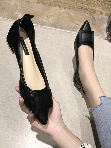 Pantofi zilnici ascuțiți cu cataramă