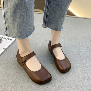 Pantofi de dama din piele cu inchidere cu velcro