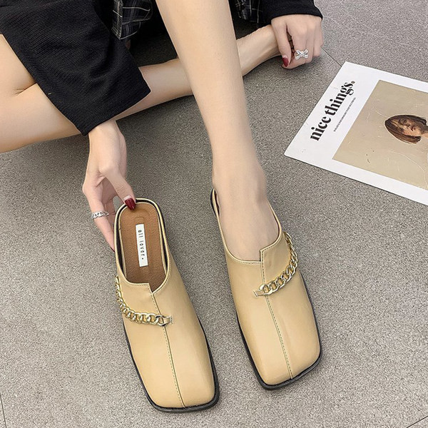 Pantofi de dama din piele cu lant metalic in trei culori