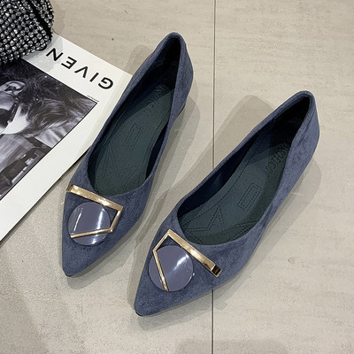 Pantofi ascutiti din piele intoarsa ecologica cu decor metalic