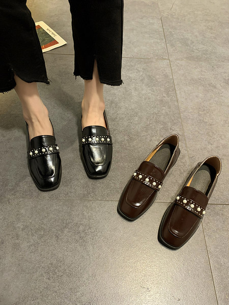 Γυναικεία casual παπούτσια με πέρλες και επίπεδη σόλα