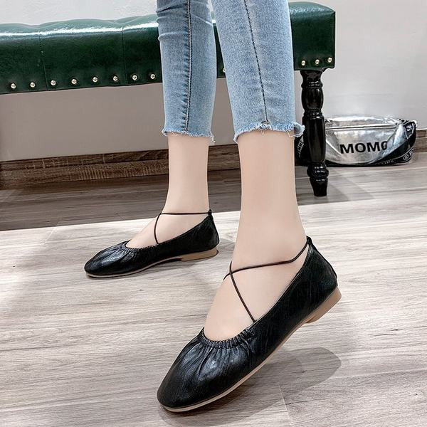 Pantofi de dama din piele cu bretele si talpa plata