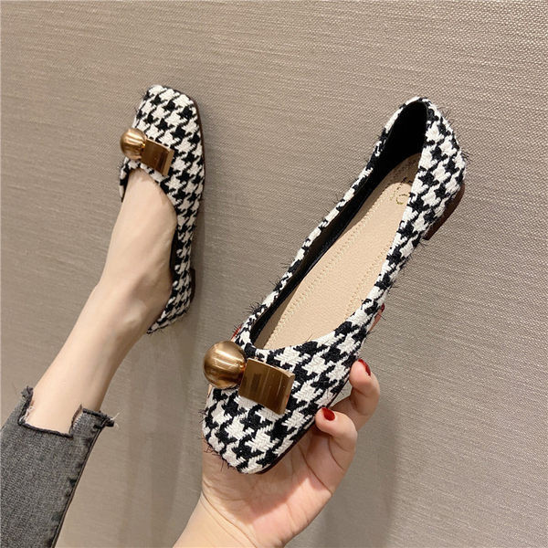 Pantofi casual dama in carouri cu element metalic - doua culori