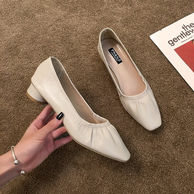 Model simplu de pantofi casual din piele ecologica