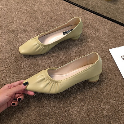 Model simplu de pantofi casual din piele ecologica