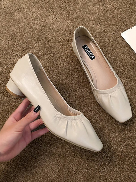 Model simplu de pantofi casual din piele ecologica