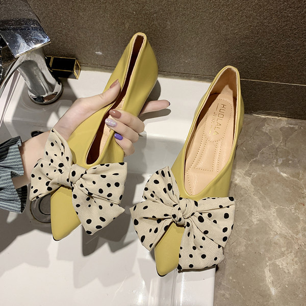 Model nou de pantofi de primavara din piele ecologica cu panglica din material textil