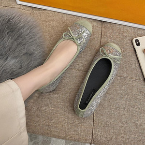 Pantofi de dama stralucitori cu talpa plate si panglica