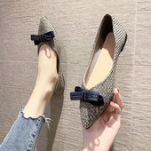 Pantofi de dama actuali cu panglica