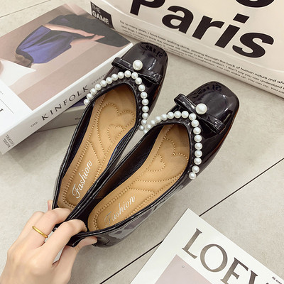 Γυναικεία έκο δερμάτινα παπούτσια με πέρλες σε τρία χρώματα