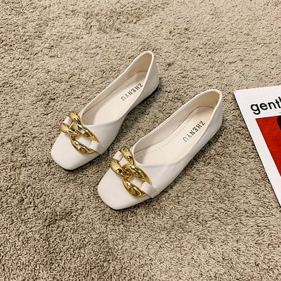 Pantofi de dama din piele cu talpa plata si element metalic