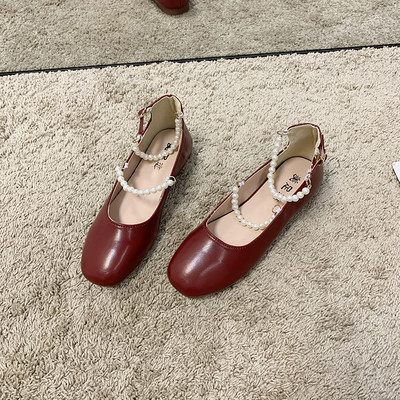 Γυναικεία έκο δερμάτινα παπούτσια με λουράκια από πέρλες