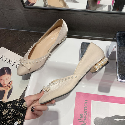 Pantofi dama de primavara cu perle - model ascutit