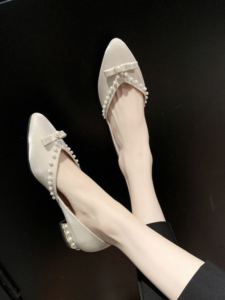 Pantofi dama de primavara cu perle - model ascutit