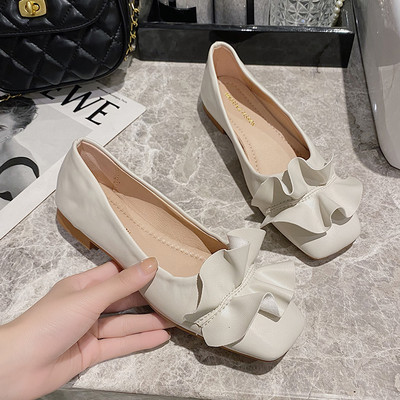 Έκο δερμάτινα παπούτσια με επίπεδη σόλα και βολάν