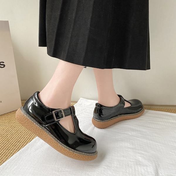 Pantofi de dama din piele cu catarama