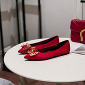 Pantofi de dama ascutit cu talpa plata si element metalic