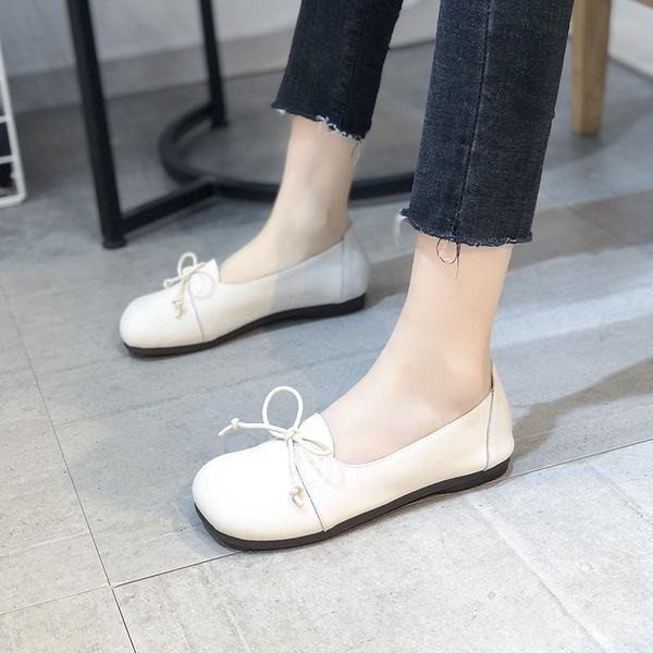 Pantofi moderni din piele cu panglica si talpa plata