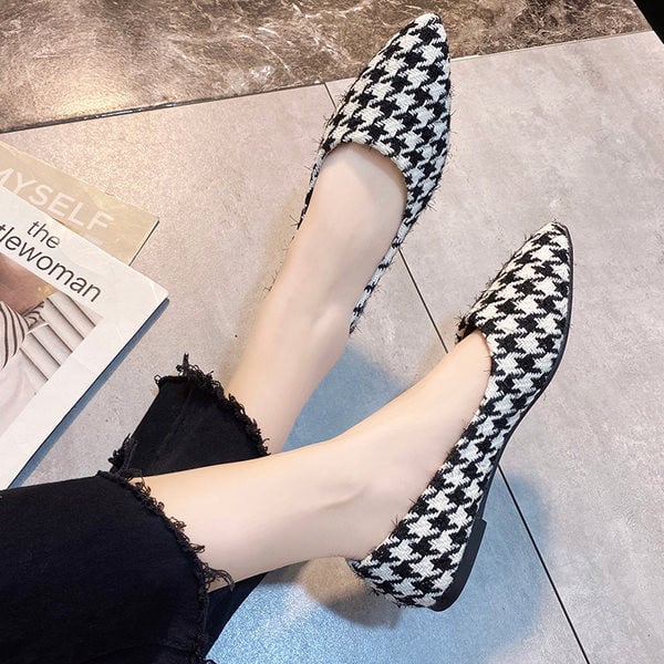 Model nou de pantofi de primavara textil