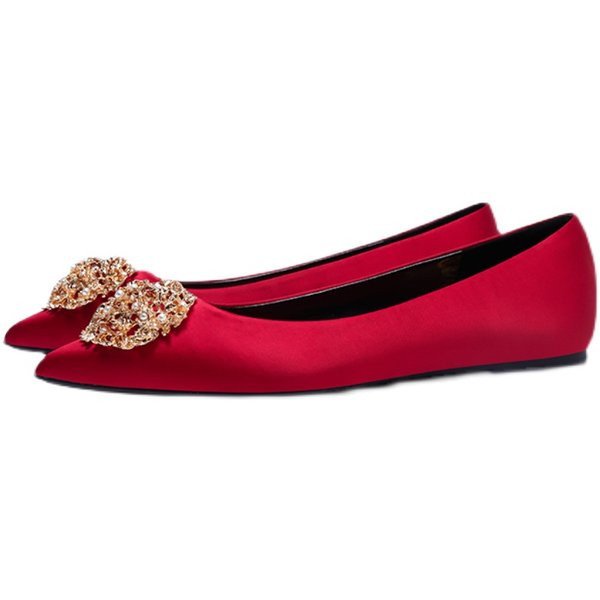 Pantofi casual dama ascutit cu perle - mai multe modele