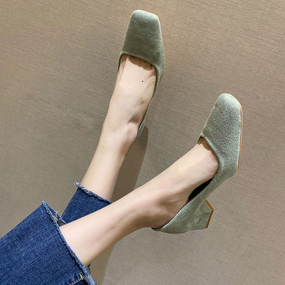 Pantofi de dama din piele intoarsa ecologica cu toc mic gros